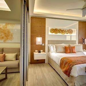 Luxury Family Suite